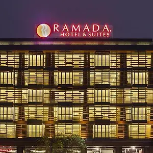 Отель Ramada & Sisli